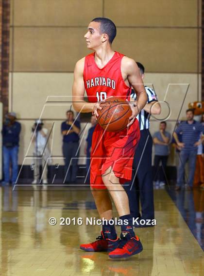 Thumbnail 1 in Harvard-Westlake vs. Loyola photogallery.