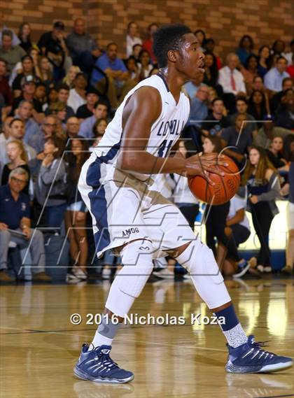 Thumbnail 3 in Harvard-Westlake vs. Loyola photogallery.