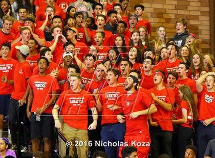 Thumbnail 3 in Harvard-Westlake vs. Loyola photogallery.