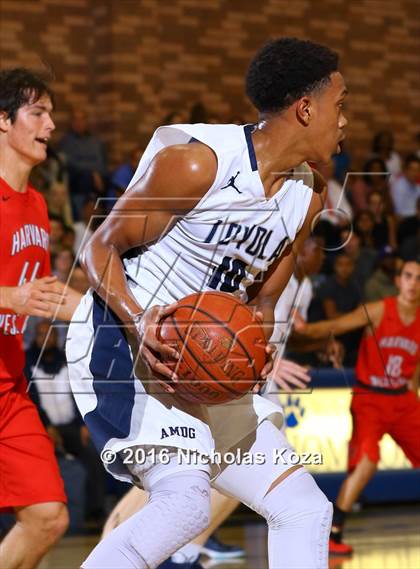 Thumbnail 1 in Harvard-Westlake vs. Loyola photogallery.
