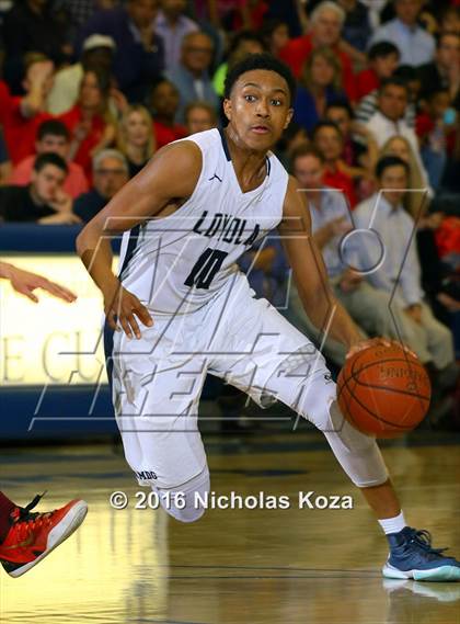 Thumbnail 3 in Harvard-Westlake vs. Loyola photogallery.