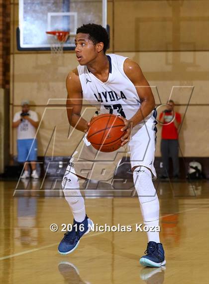 Thumbnail 2 in Harvard-Westlake vs. Loyola photogallery.