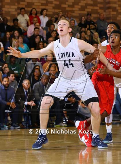 Thumbnail 3 in Harvard-Westlake vs. Loyola photogallery.