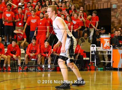 Thumbnail 1 in Harvard-Westlake vs. Loyola photogallery.