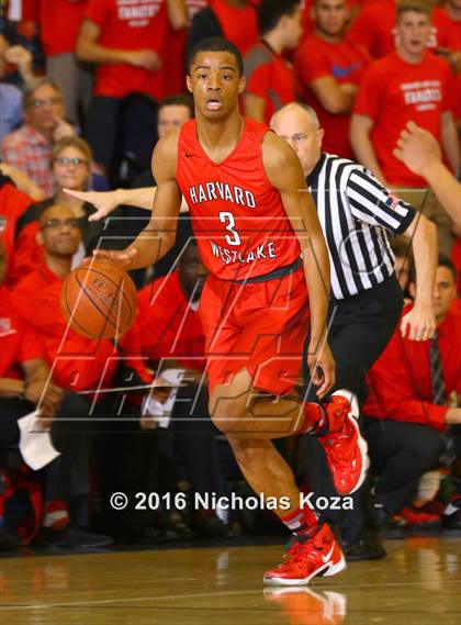 Thumbnail 2 in Harvard-Westlake vs. Loyola photogallery.
