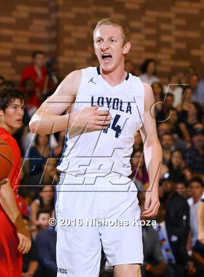 Thumbnail 1 in Harvard-Westlake vs. Loyola photogallery.