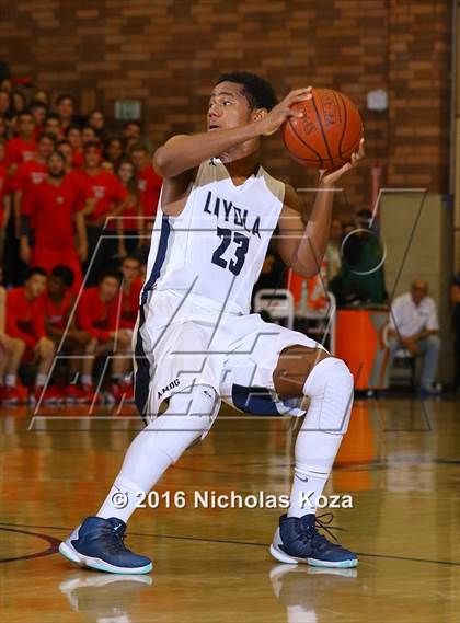 Thumbnail 1 in Harvard-Westlake vs. Loyola photogallery.