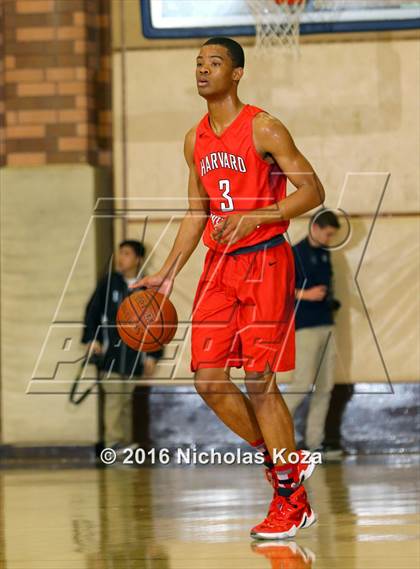 Thumbnail 1 in Harvard-Westlake vs. Loyola photogallery.