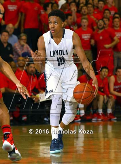 Thumbnail 1 in Harvard-Westlake vs. Loyola photogallery.
