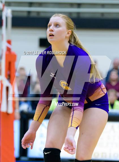 Thumbnail 1 in Sinton vs. Navarro (UIL 4A Regional Semifinal) photogallery.