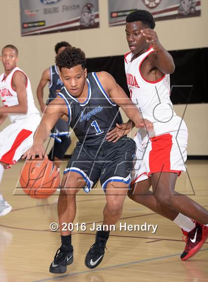 Thumbnail 2 in Etiwanda vs. Desert Pines (MaxPreps Holiday Classic) photogallery.
