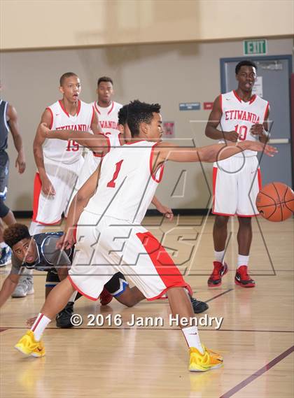Thumbnail 1 in Etiwanda vs. Desert Pines (MaxPreps Holiday Classic) photogallery.