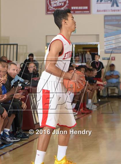 Thumbnail 1 in Etiwanda vs. Desert Pines (MaxPreps Holiday Classic) photogallery.