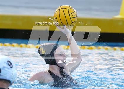 Thumbnail 2 in Torrey Pines vs. Westview (CIF SDS D1 Final) photogallery.