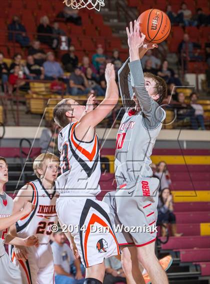 Thumbnail 1 in Nocona vs. Holliday (Fantasy of Lights) photogallery.