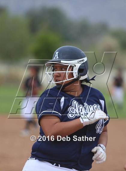 Thumbnail 1 in Aquinas vs San Jacinto photogallery.
