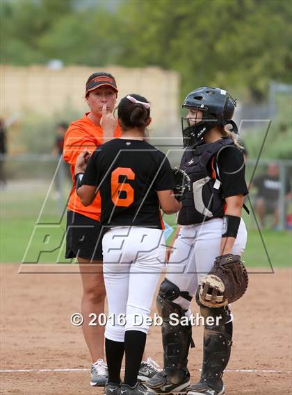 Thumbnail 3 in Aquinas vs San Jacinto photogallery.