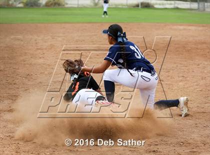 Thumbnail 2 in Aquinas vs San Jacinto photogallery.