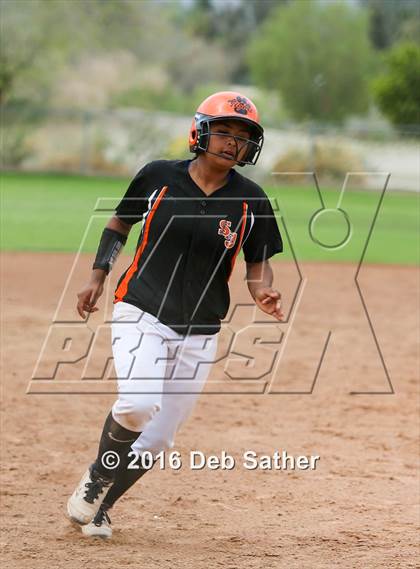 Thumbnail 2 in Aquinas vs San Jacinto photogallery.