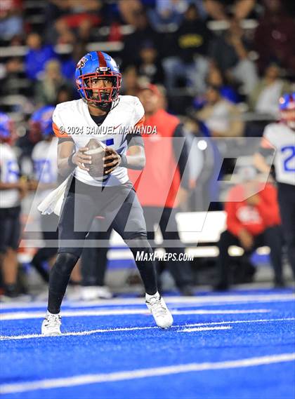 Thumbnail 1 in   Serra @ Chaminade photogallery.