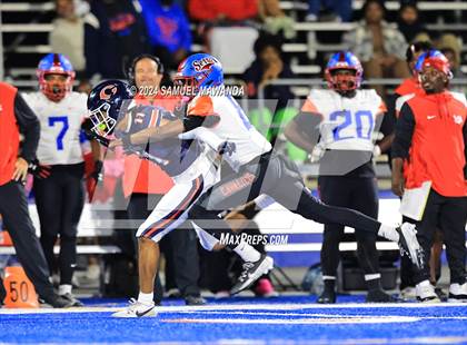 Thumbnail 1 in   Serra @ Chaminade photogallery.