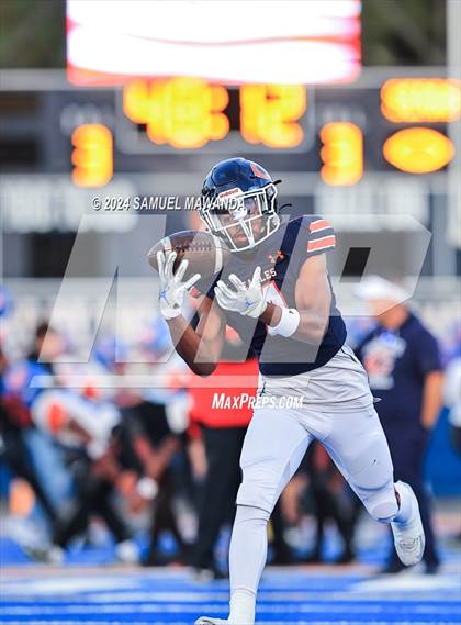 Thumbnail 1 in   Serra @ Chaminade photogallery.