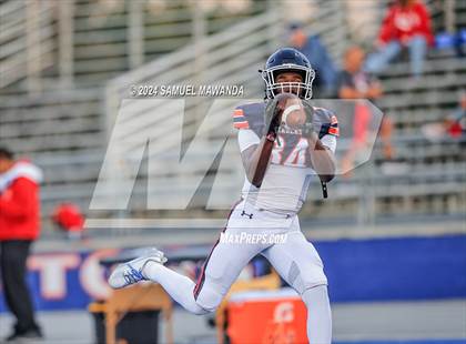 Thumbnail 3 in   Serra @ Chaminade photogallery.