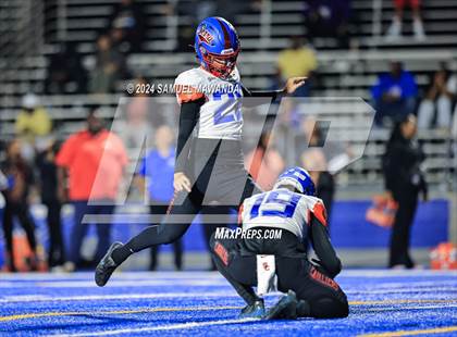 Thumbnail 1 in   Serra @ Chaminade photogallery.