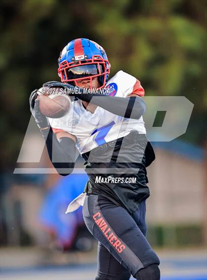 Thumbnail 1 in   Serra @ Chaminade photogallery.