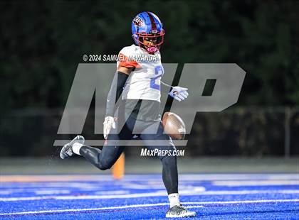 Thumbnail 1 in   Serra @ Chaminade photogallery.