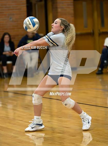 Thumbnail 2 in Utica Ford @ Grosse Pointe South photogallery.