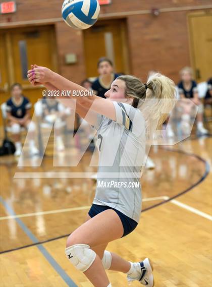 Thumbnail 1 in Utica Ford @ Grosse Pointe South photogallery.
