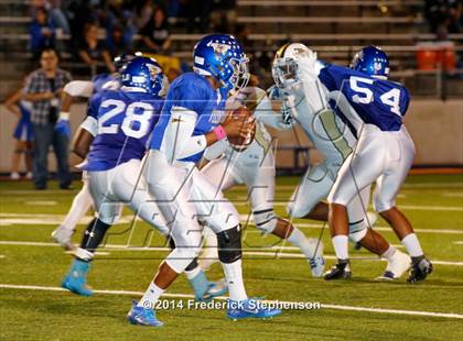 Thumbnail 1 in Valley vs. Burbank  photogallery.