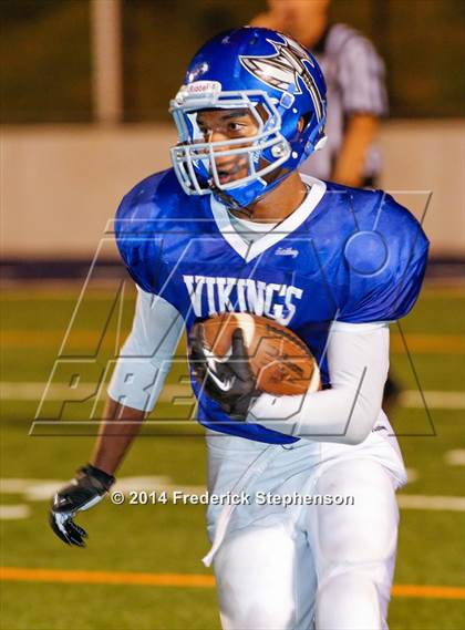 Thumbnail 1 in Valley vs. Burbank  photogallery.