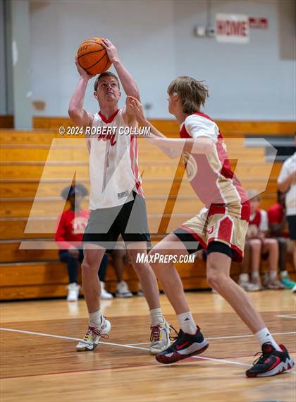 Thumbnail 2 in West Union vs Lafayette (Scrimmage) photogallery.