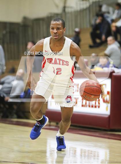 Thumbnail 3 in San Leandro vs. Edison (Clovis West Nike Invitational) photogallery.