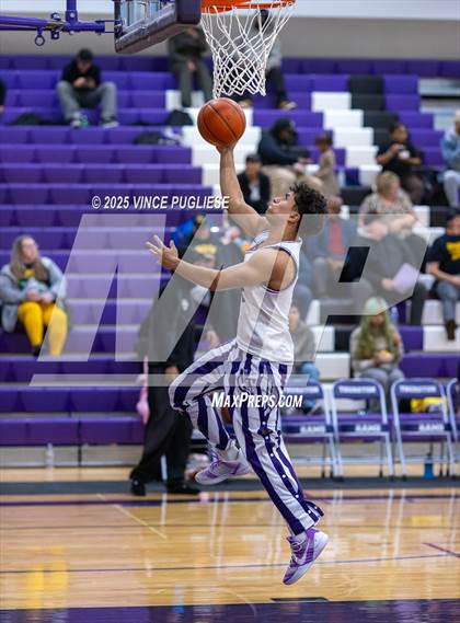 Thumbnail 1 in Lincoln @ North Thurston photogallery.