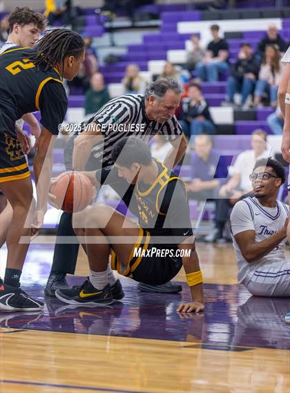 Thumbnail 1 in Lincoln @ North Thurston photogallery.