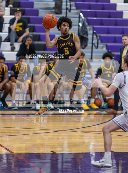 Thumbnail 1 in Lincoln @ North Thurston photogallery.