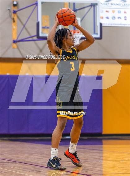 Thumbnail 1 in Lincoln @ North Thurston photogallery.