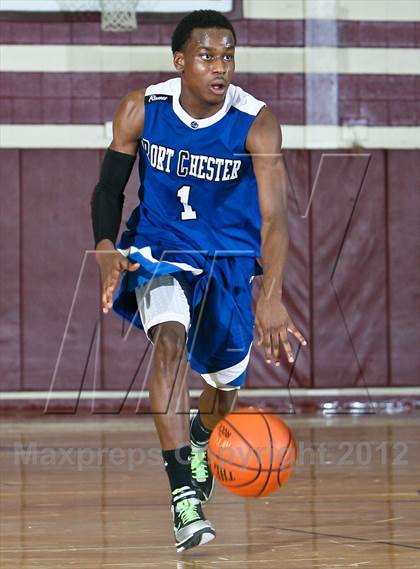 Thumbnail 1 in Port Chester vs Harrison  (Harrison Booster Club Tournament) photogallery.