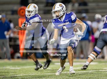 Thumbnail 3 in Bourgeois @ Thibodaux photogallery.