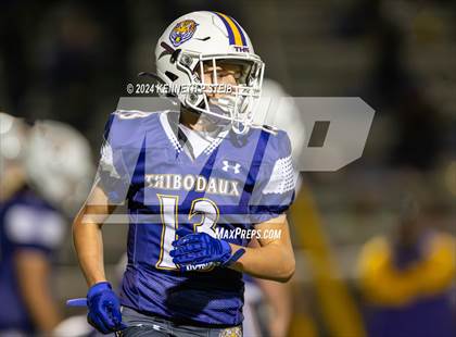 Thumbnail 3 in Bourgeois @ Thibodaux photogallery.