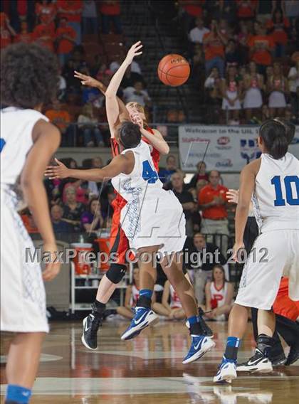Thumbnail 1 in Mansfield Summit vs. Rockwall (UIL 4A Final) photogallery.