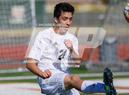 Thumbnail 3 in Highland vs. Perry (Coyote Classic Tournament) photogallery.