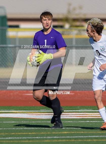 Thumbnail 2 in Highland vs. Perry (Coyote Classic Tournament) photogallery.