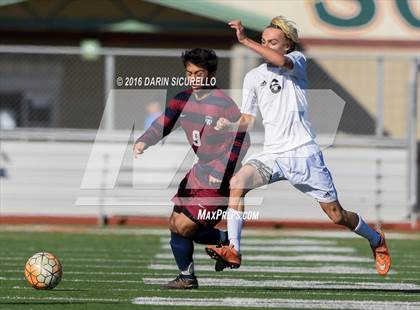 Thumbnail 3 in Highland vs. Perry (Coyote Classic Tournament) photogallery.