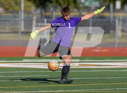 Thumbnail 3 in Highland vs. Perry (Coyote Classic Tournament) photogallery.
