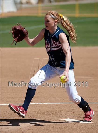 Thumbnail 1 in Christian vs Mater Dei (CIF SDS D4 Final) photogallery.