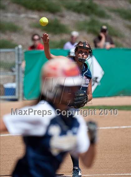 Thumbnail 2 in Christian vs Mater Dei (CIF SDS D4 Final) photogallery.
